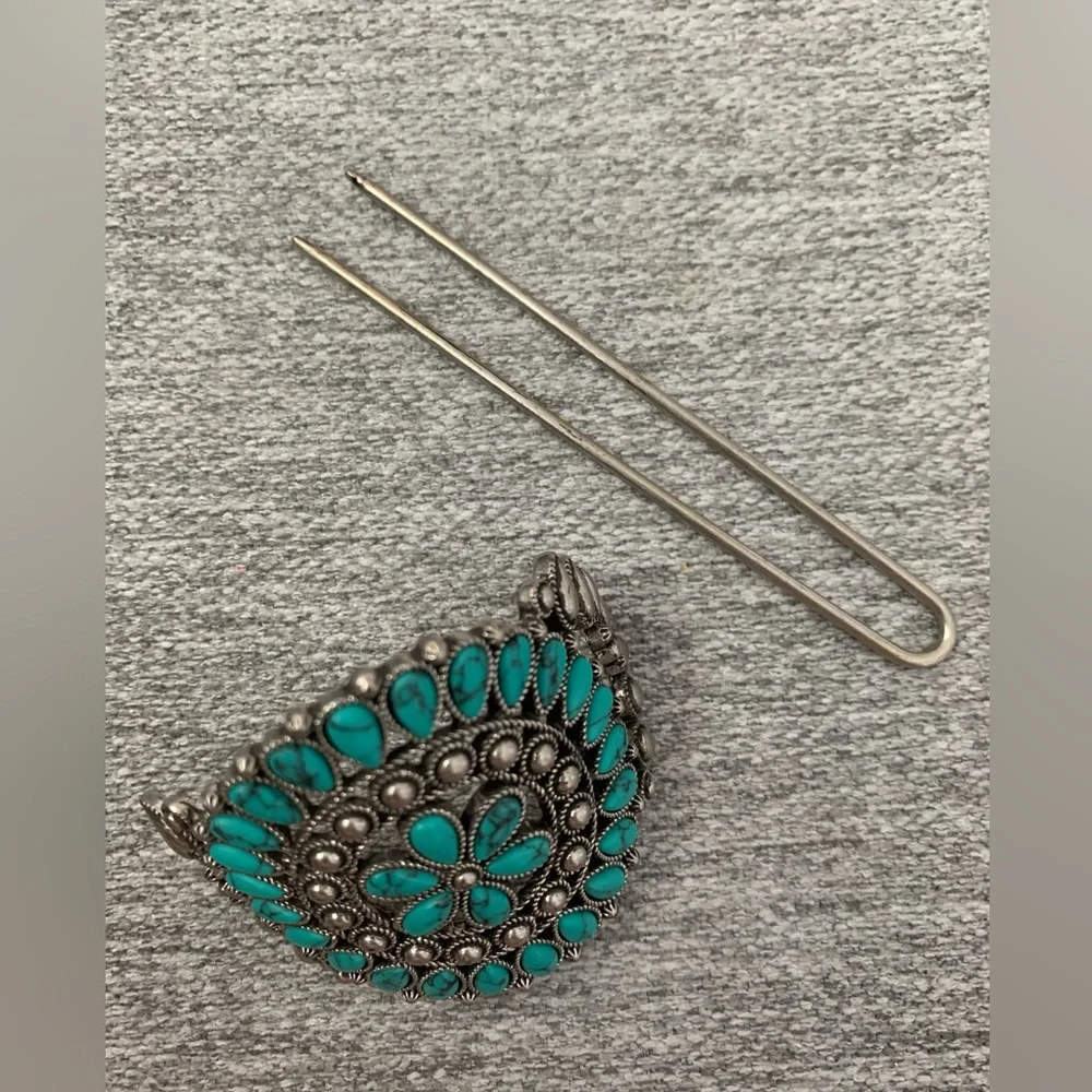 Chloe + Isabel & Jen Atkin Turquoise and silver bun cuff hair accessory - Picture 4 of 5